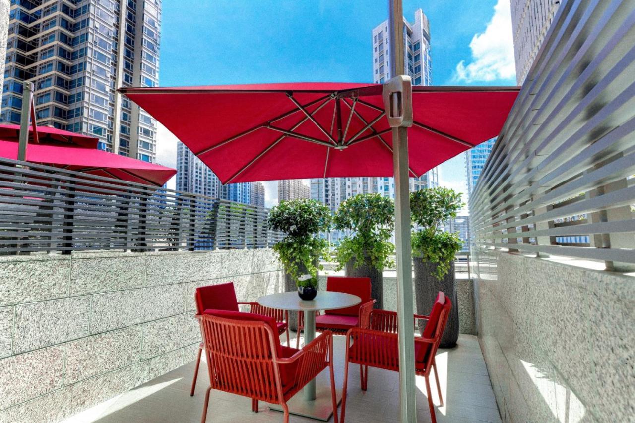 Harbour Plaza Metropolitan Shanghái Exterior foto