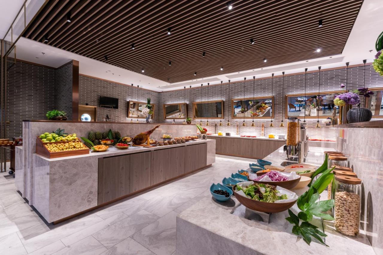 Harbour Plaza Metropolitan Shanghái Exterior foto